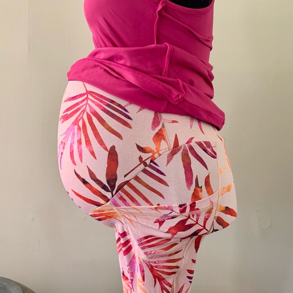 THREE SEASONS MATERNITY LEGGINGS - Picture 3 of 8